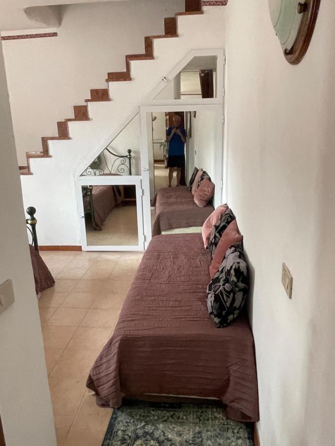 Casa Vacanza Paola Aurigo Exteriör bild