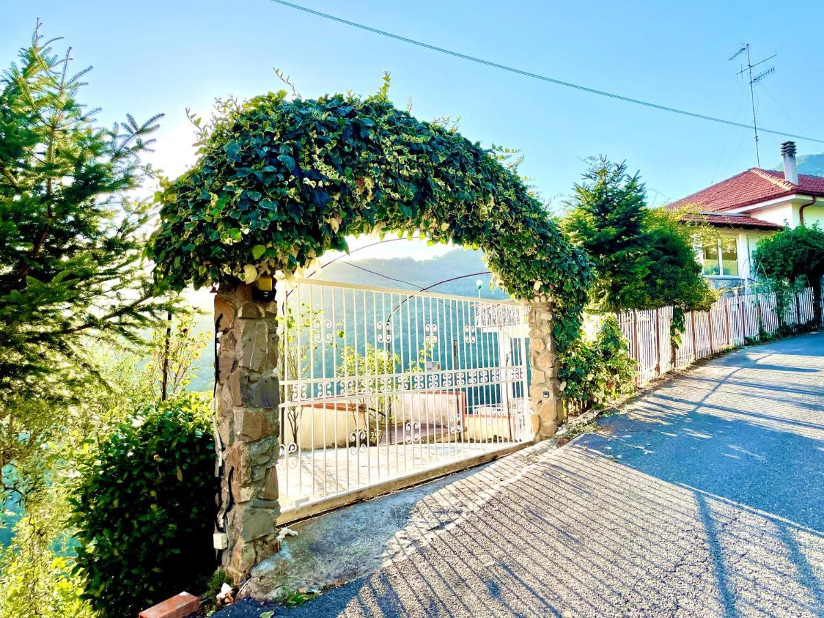 Casa Vacanza Paola Aurigo Exteriör bild