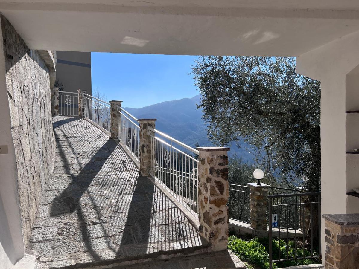 Casa Vacanza Paola Aurigo Exteriör bild