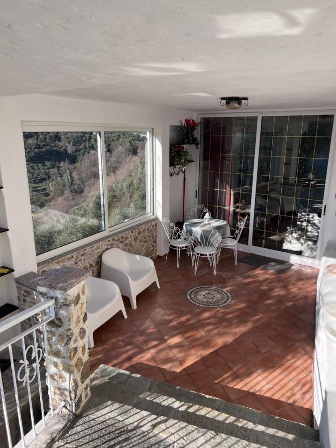 Casa Vacanza Paola Aurigo Exteriör bild