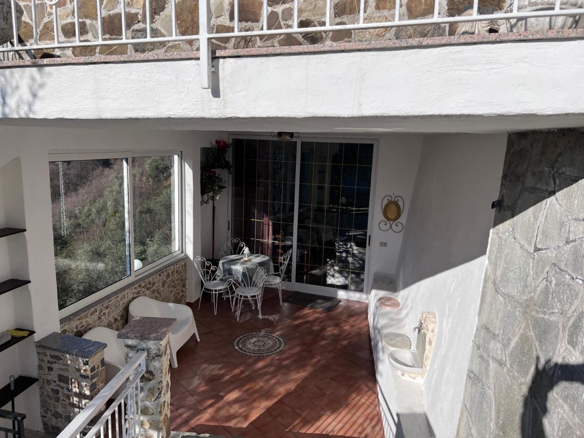 Casa Vacanza Paola Aurigo Exteriör bild