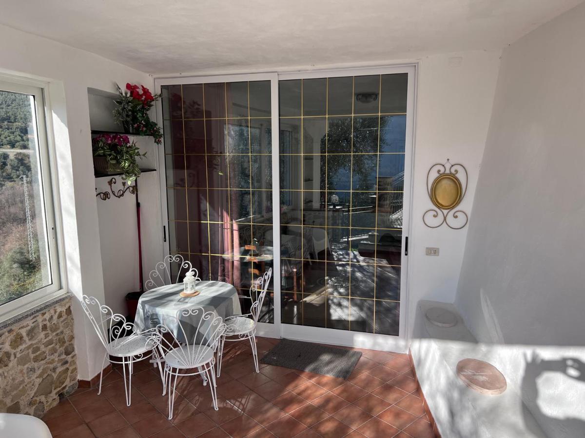 Casa Vacanza Paola Aurigo Exteriör bild