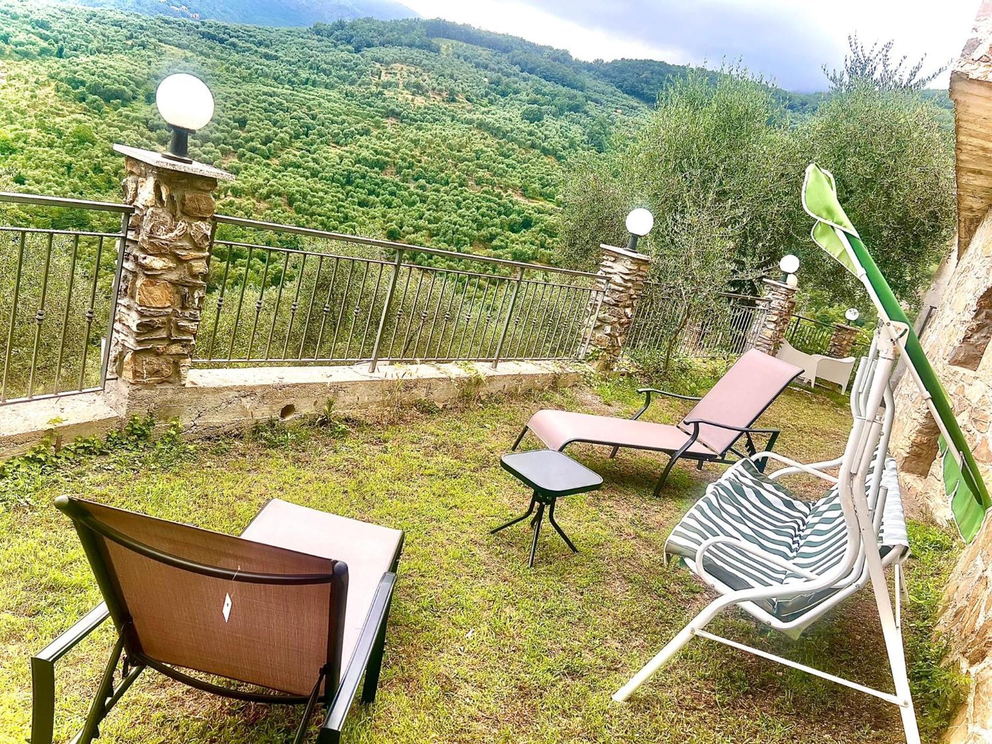 Casa Vacanza Paola Aurigo Exteriör bild